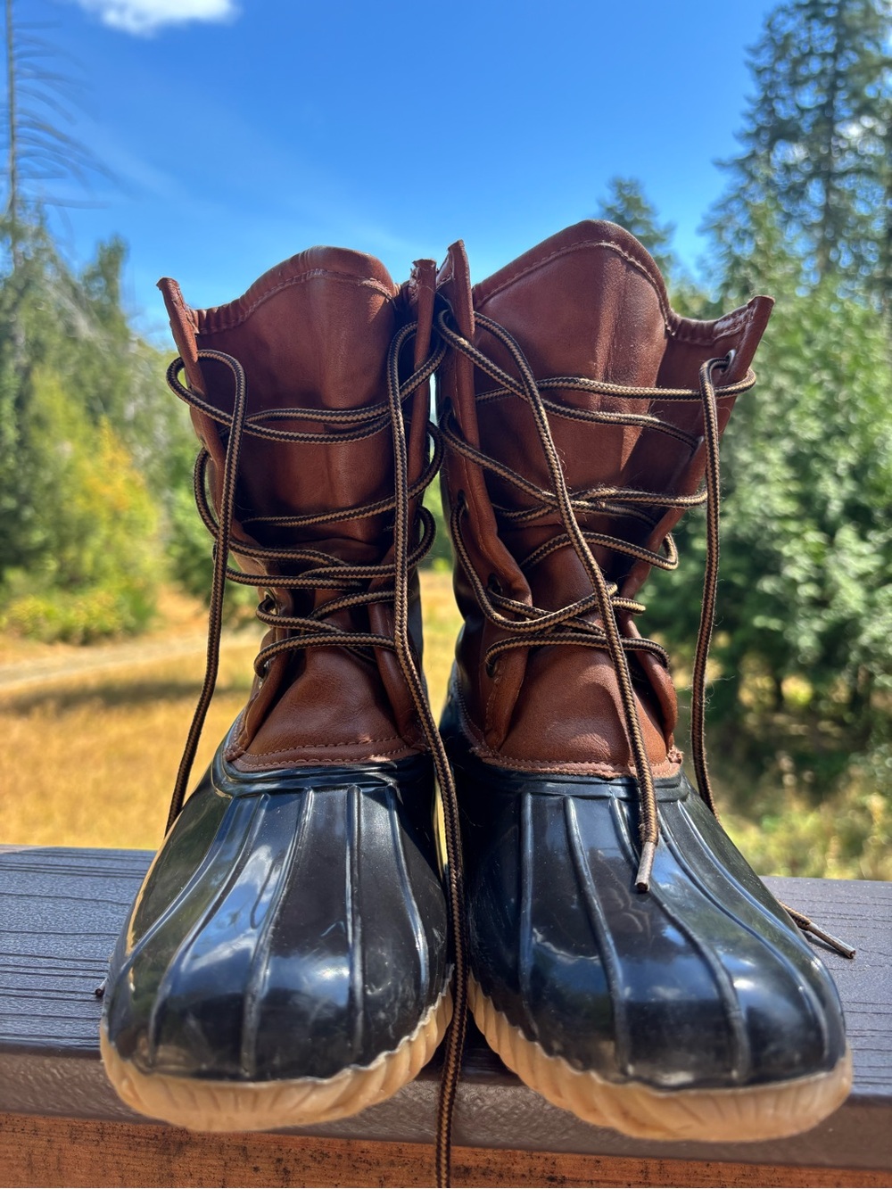 L.L. Bean Women’s Brown Leather and Black Rubber Lace-Up Boots - Picture 4 of 4